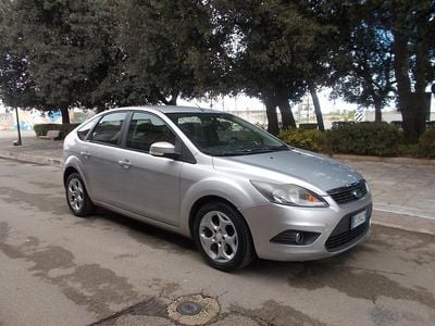 Usata Ford Focus 90 CV (66 kW) 2010 Argento Berlina