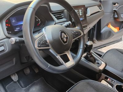 Usata Renault Captur Zen 101 CV (74 kW) 2021 Grigio SUV