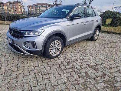 Usata VW T-Roc Life 150 CV (110 kW) 2022 Argento SUV