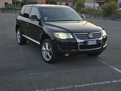 Nero Usata 2007 VW Touareg SUV | 7300 € (Cara)