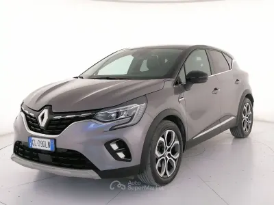Usata Renault Captur Techno 145 CV (106 kW) 2022 Grigio SUV
