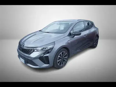 Usata Renault Clio Techno 2025 Grigio chiaro Utilitaria