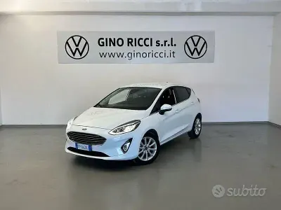 Usata Ford Fiesta 86 CV (63 kW) 2018 Bianco Utilitaria