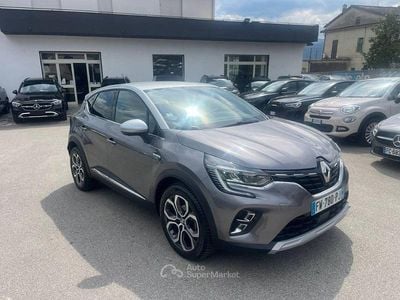 Usata Renault Captur Intens 101 CV (74 kW) 2021 Gray SUV