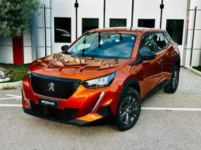 Usata Peugeot 2008 Active 110 CV (80 kW) 2022 Arancione SUV