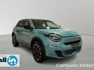 Usata Fiat 600 La Prima 101 CV (74 kW) 2025 Azzurro acqua metallizzato SUV