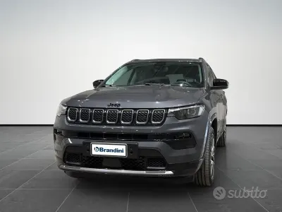 Usata Jeep Compass Summit 131 CV (96 kW) 2025 Graphite grey SUV