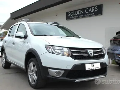 Usado Dacia Sandero Prestige 90 CV (66 kW) 2016 Blanco Berlina