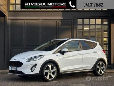 Usata Ford Fiesta Active 86 CV (63 kW) 2018 Bianco Utilitaria