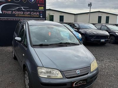 Grigio Usata 2008 Fiat Idea Monovolume | 2799 € (Buon prezzo)