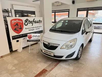 Usata Opel Meriva Cosmo 95 CV (69 kW) 2011 Bianco Monovolume