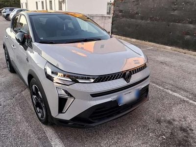 Usata Renault Captur Techno 94 CV (69 kW) 2024 Grigio SUV
