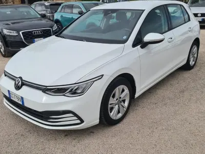 Brugt VW Golf VII Life 116 HK (85 kW) 2021 Hvid Hatchback
