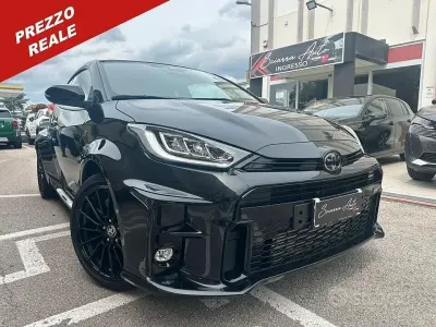 Second-hand Toyota Yaris 261 CP (191 kW) 2021 Negru Hatchback