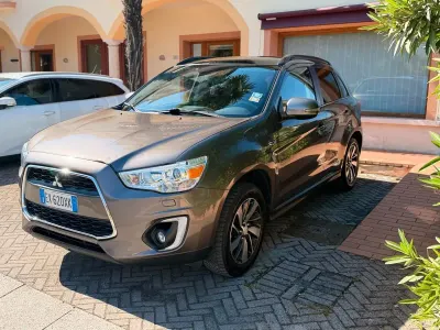 Usata Mitsubishi ASX Invite 116 CV (85 kW) 2014 Grigio SUV