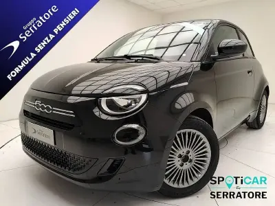 Nuova Fiat 500 Icon 65 CV (47 kW) 2026 Nero Berlina