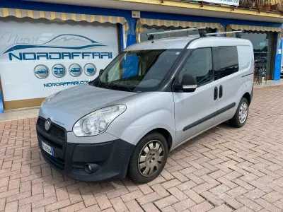Usata Fiat Doblò S 135 CV (99 kW) 2011 Grigio Monovolume
