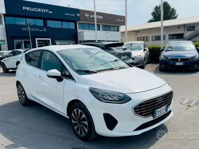 Usata Ford Fiesta Titanium 75 CV (55 kW) 2023 Bianco Utilitaria