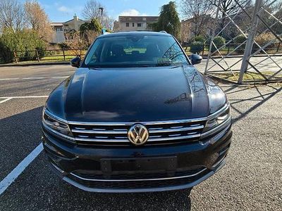 Usata VW Tiguan Executive 190 CV (139 kW) 2016 Blu/azzurro SUV