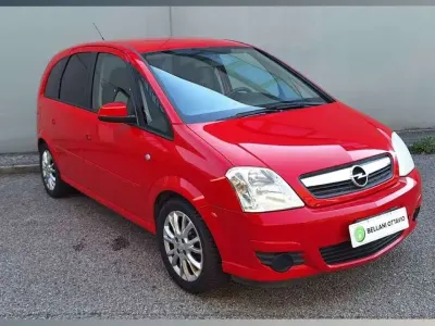 Usata Opel Meriva Enjoy 90 CV (66 kW) 2010 Rosso Monovolume