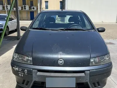 Usata Fiat Punto 60 CV (44 kW) 2001 Nero Utilitaria