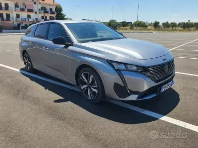 Usata Peugeot 308 SW Allure 131 CV (96 kW) 2022 Grigio Station wagon