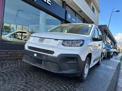 Usata Fiat Doblò 100 CV (73 kW) 2024 Bianco Monovolume