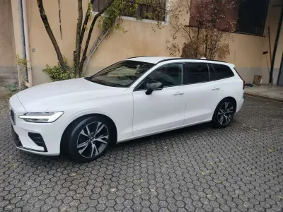 Usata Volvo V60 R-Design 190 CV (139 kW) 2019 Station wagon