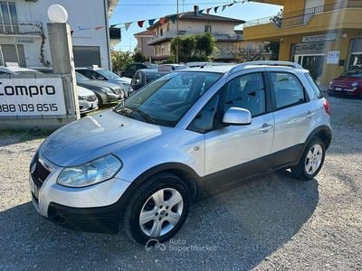 Usata Fiat Sedici Dynamic 120 CV (88 kW) 2007 Argento SUV