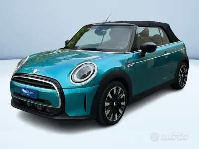 Usata Mini Cooper Cabriolet 136 CV (100 kW) 2023 Azzurro metallizzato Cabrio