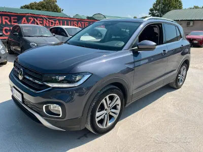 Usata VW T-Cross Advance 110 CV (80 kW) 2022 Grigio SUV
