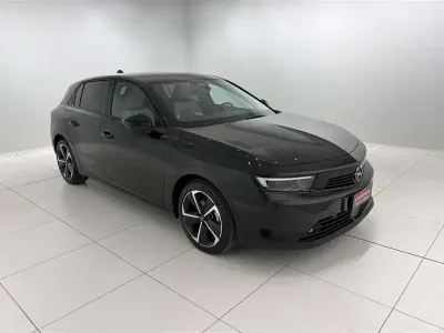 Occasion Opel Astra Business Elegance 131 ch (96 kW) 2024 Noir Citadine