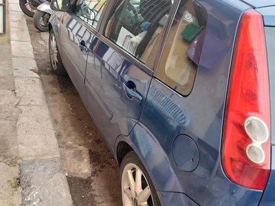 Usata Ford Fiesta 2007 Blu Berlina