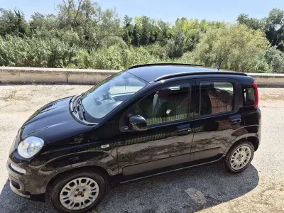 Usata Fiat Panda Lounge 69 CV (50 kW) 2020 Nero Utilitaria