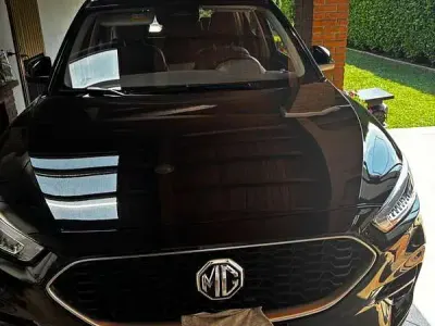 Usata MG ZS Luxury 111 CV (81 kW) 2024 Nero SUV