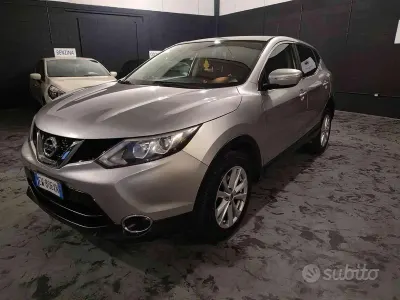 Gebraucht Nissan Qashqai 360º 116 PS (85 kW) 2014 Grau SUV