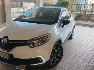 Usata Renault Captur 90 CV (66 kW) 2018 Bianco SUV
