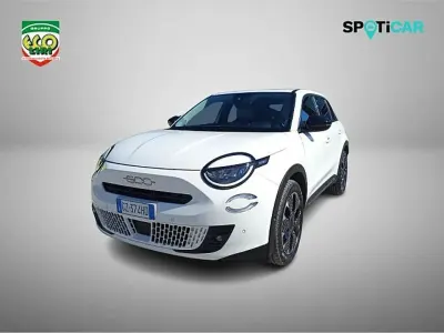 Usata Fiat 600 La Prima 101 CV (74 kW) 2025 Bianco SUV