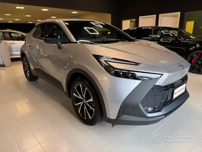 Usata Toyota C-HR Trend 140 CV (102 kW) 2025 Argento SUV