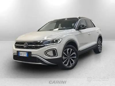 Używany VW T-Roc R-line 150 KM (110 kW) 2023 Brązowy SUV