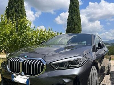 Usata BMW 116 M Sport 116 CV (85 kW) 2020 Grigio Utilitaria