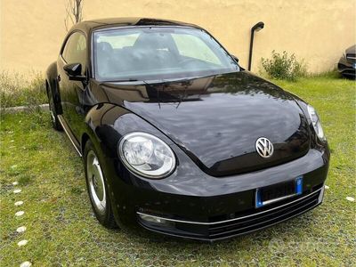 usata VW Maggiolino 1.6TD Design 2012