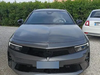 Usata Opel Astra 131 CV (96 kW) 2024 Grigio Utilitaria