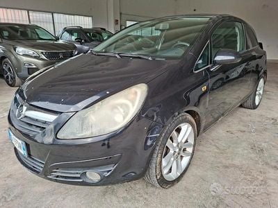 Usata Opel Corsa Sport 90 CV (66 kW) 2009 Nero Utilitaria