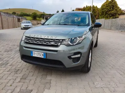 Gebraucht Land Rover Discovery Sport 150 PS (110 kW) 2018 Grau SUV
