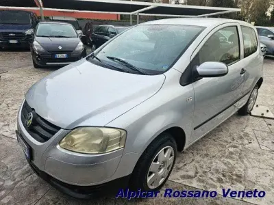 Usata VW Fox 54 CV (39 kW) 2007 Argento metallizzato Utilitaria