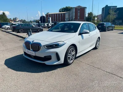 Usata BMW 116 M Sport 109 CV (80 kW) 2022 Bianco Utilitaria