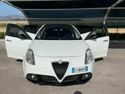 Usata Alfa Romeo Giulietta 120 CV (88 kW) 2013 Bianco Utilitaria