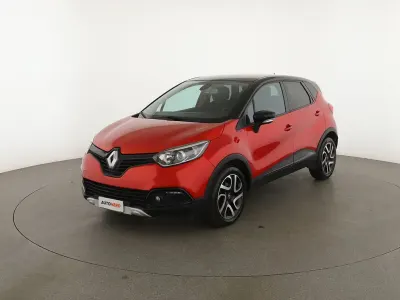 Käytetty Renault Captur 90 HP (66 kW) 2017 Punainen Katumaasturi