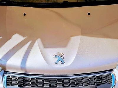 Usata 2015 Peugeot 208 Access Utilitaria | 5600 € (Ottimo prezzo)